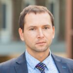 Нацбанк понад пів року тримає облікову ставку на рівні 15,5%. Що стримує регулятора від її зниження? Розповідає економіст Віктор Козюк